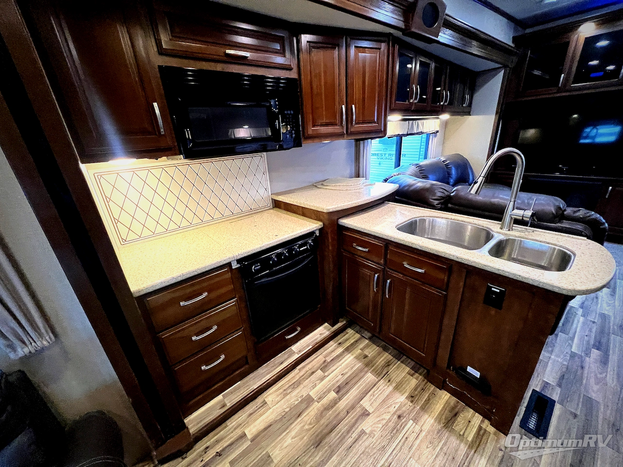 2014 Grand Design Solitude 368RD Photo 15