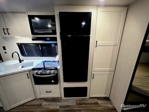 2026 Jayco Jay Flight SLX 261BHS RV Photo 3