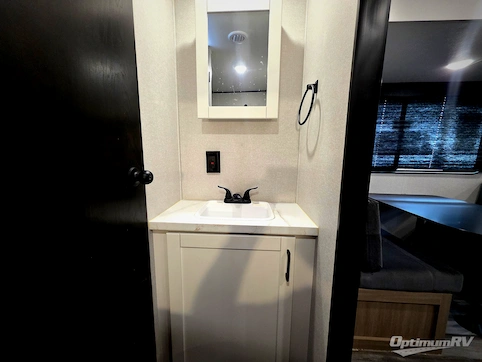 2026 Jayco Jay Flight SLX 261BHS RV Photo 4