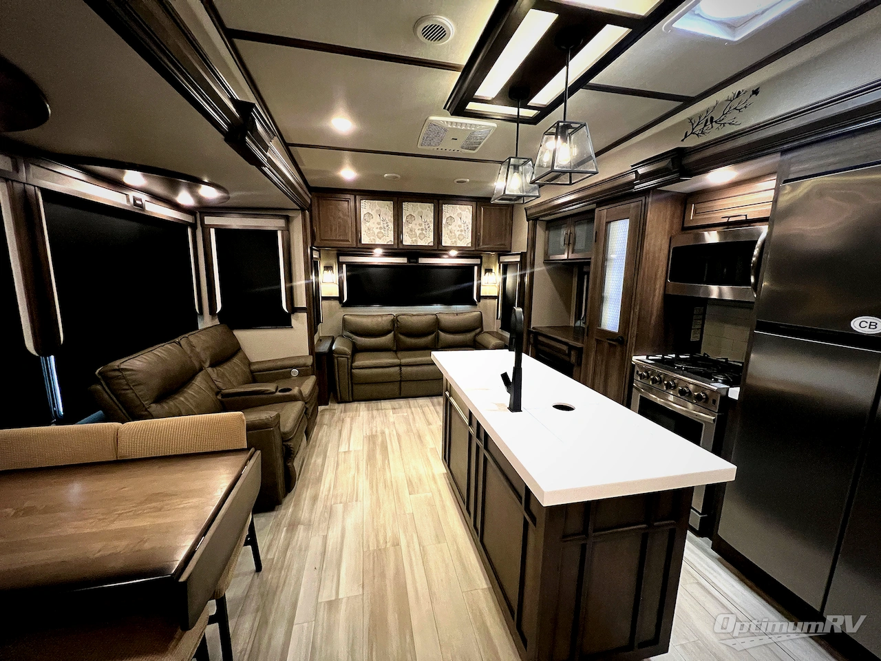 2022 Grand Design Solitude 378MBS Photo 3