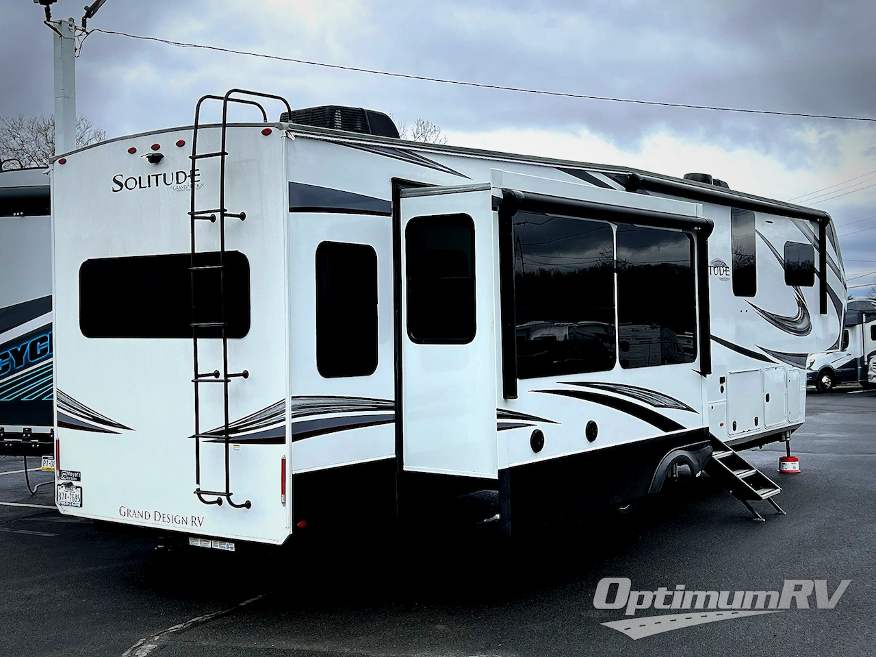 2022 Grand Design Solitude 378MBS Photo 2