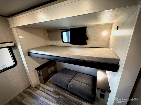 2025 Jayco Jay Feather 31BH RV Photo 3