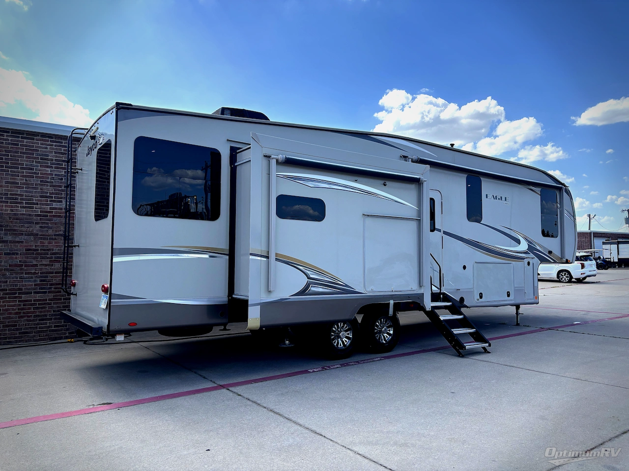2019 Jayco Eagle 319MLOK Photo 2