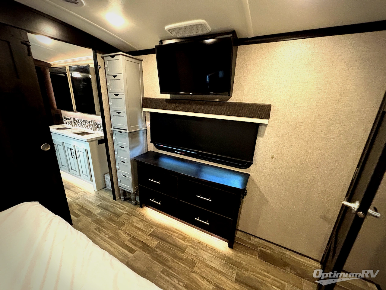 2021 Jayco North Point 387FBTS Photo 13