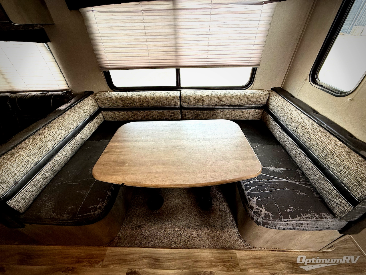 2019 Palomino Puma XLE Lite 27RBQC Photo 5