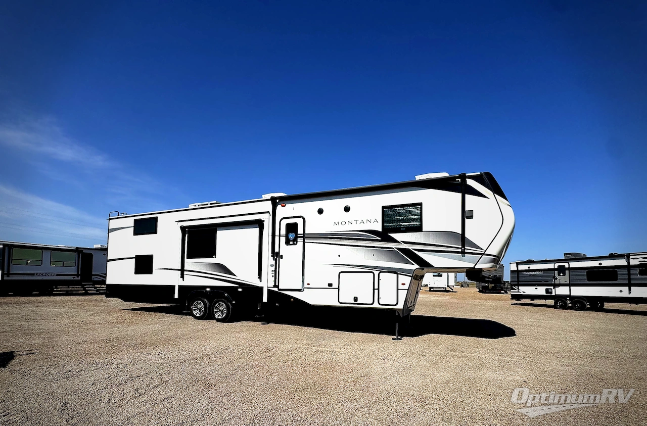 2025 Keystone Montana 3915TB Photo 1