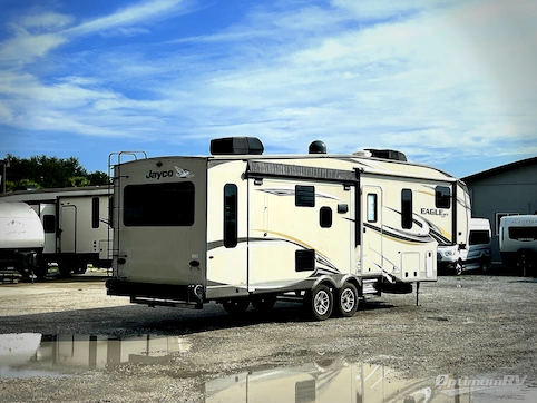 2017 Jayco Eagle HT 28.5RSTS RV Photo 2