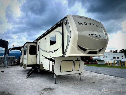Used 2018 Keystone Montana 3700LK Featured Photo