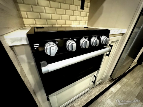 2022 Jayco Jay Flight 33RBTS RV Photo 2