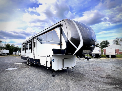 Used 2025 Keystone Alpine Avalanche Edition 366LS Featured Photo