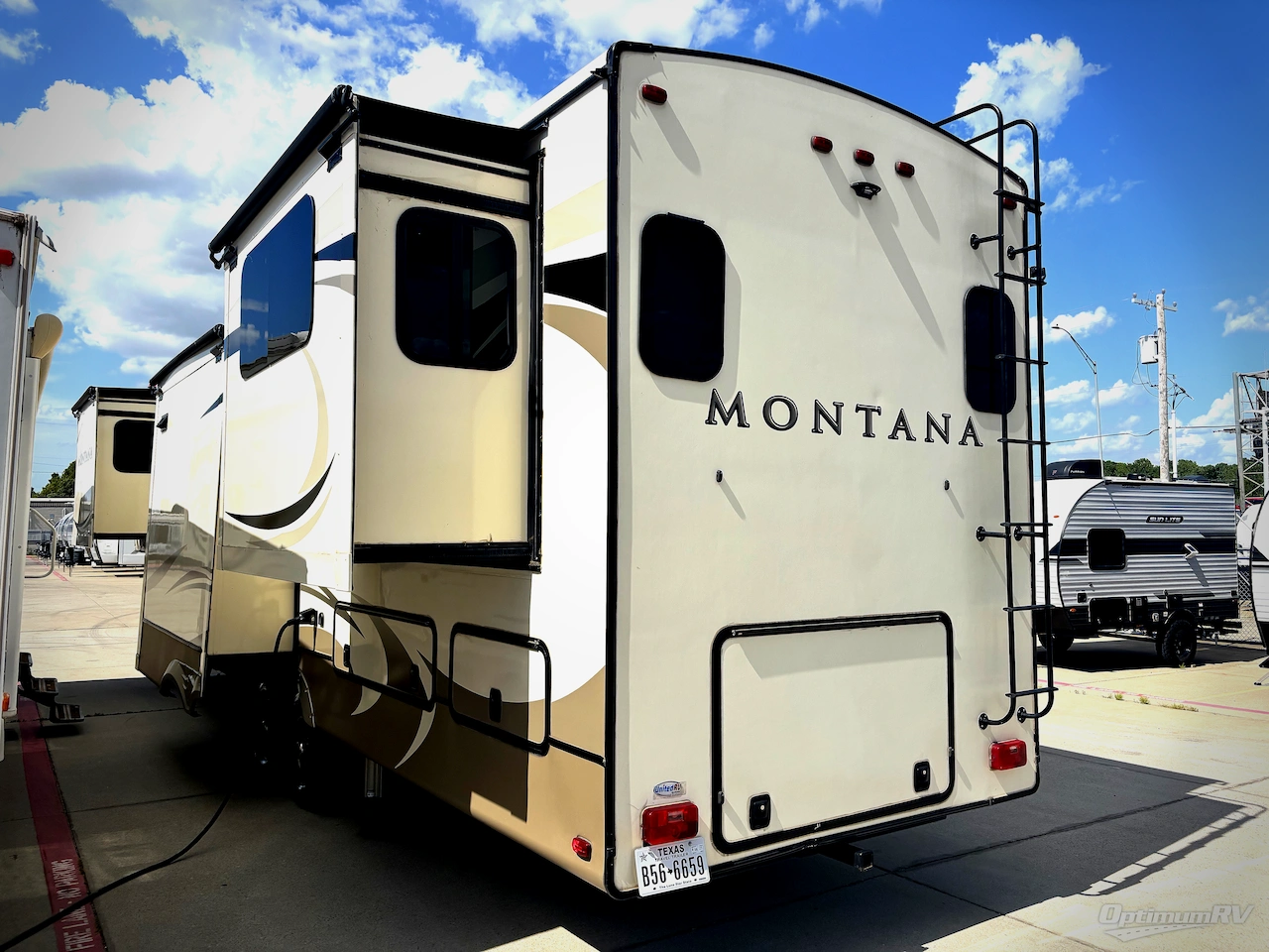 2019 Keystone Montana 3791RD Photo 3