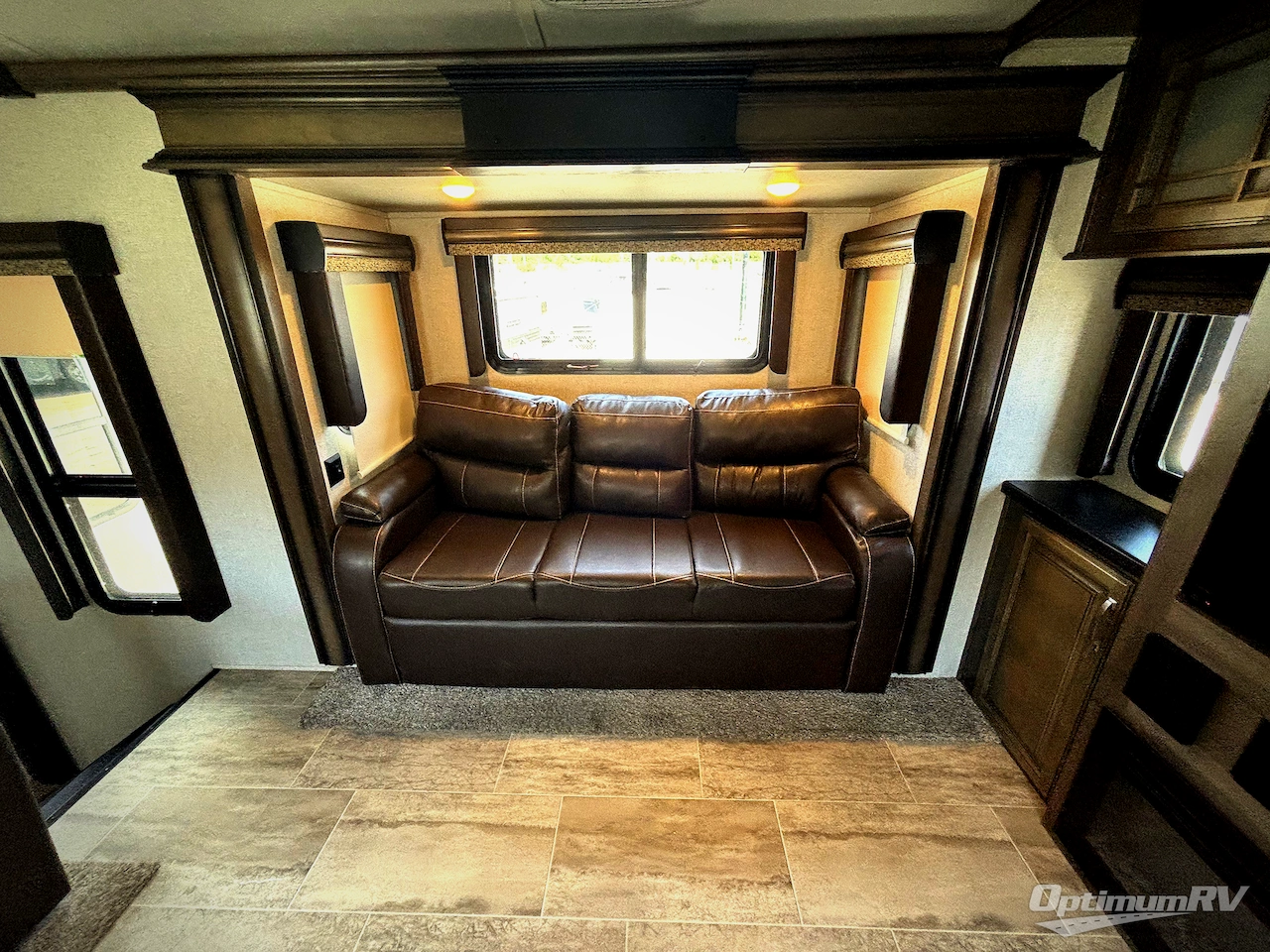 2019 Keystone Montana 3791RD Photo 8