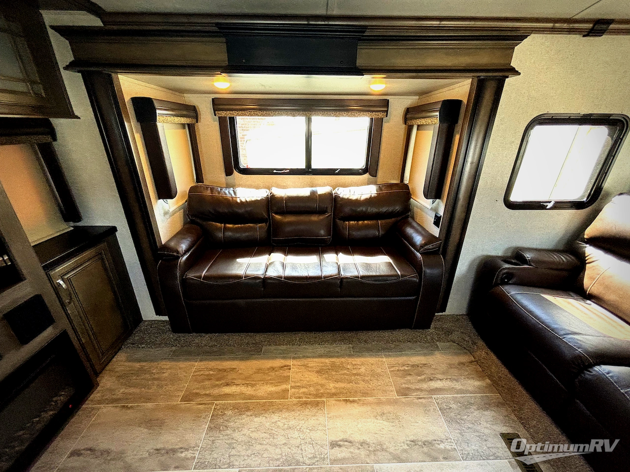 2019 Keystone Montana 3791RD Photo 9