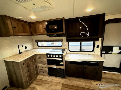 2021 KZ Sportsmen SE 281BHSE RV Photo 3
