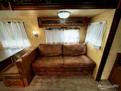 2012 Starcraft Autumn Ridge 305RKS RV Photo 4