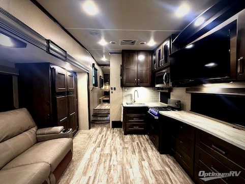 Used 2021 Grand Design Reflection 150 Series 260RD Featured Photo