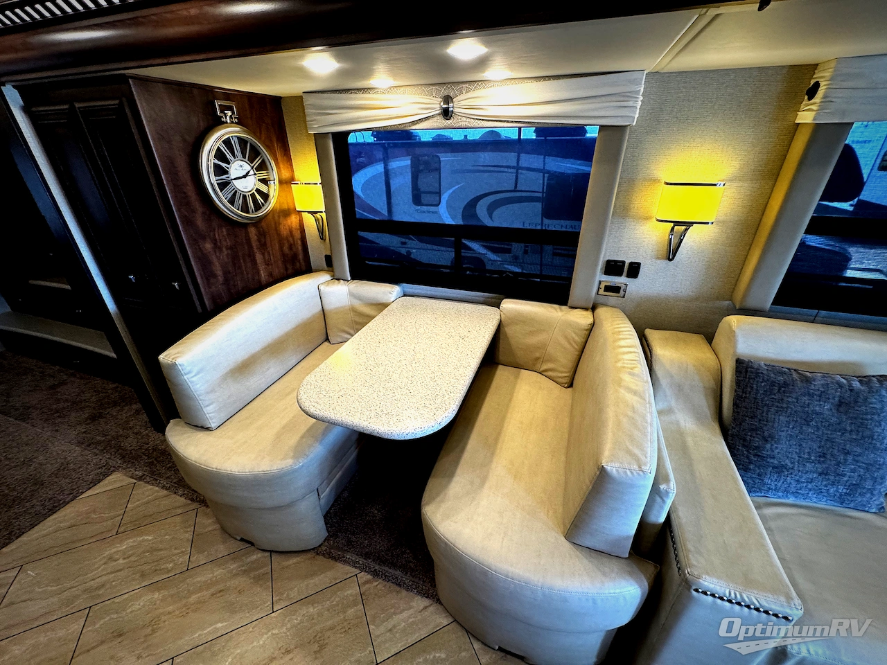 2018 Newmar Bay Star 3124 Photo 6