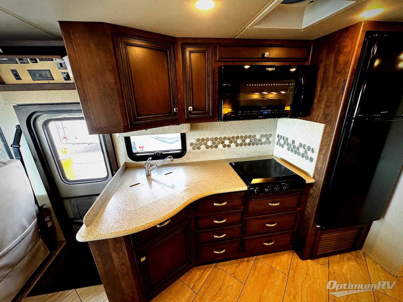 2018 Newmar Bay Star 3124 Photo 8