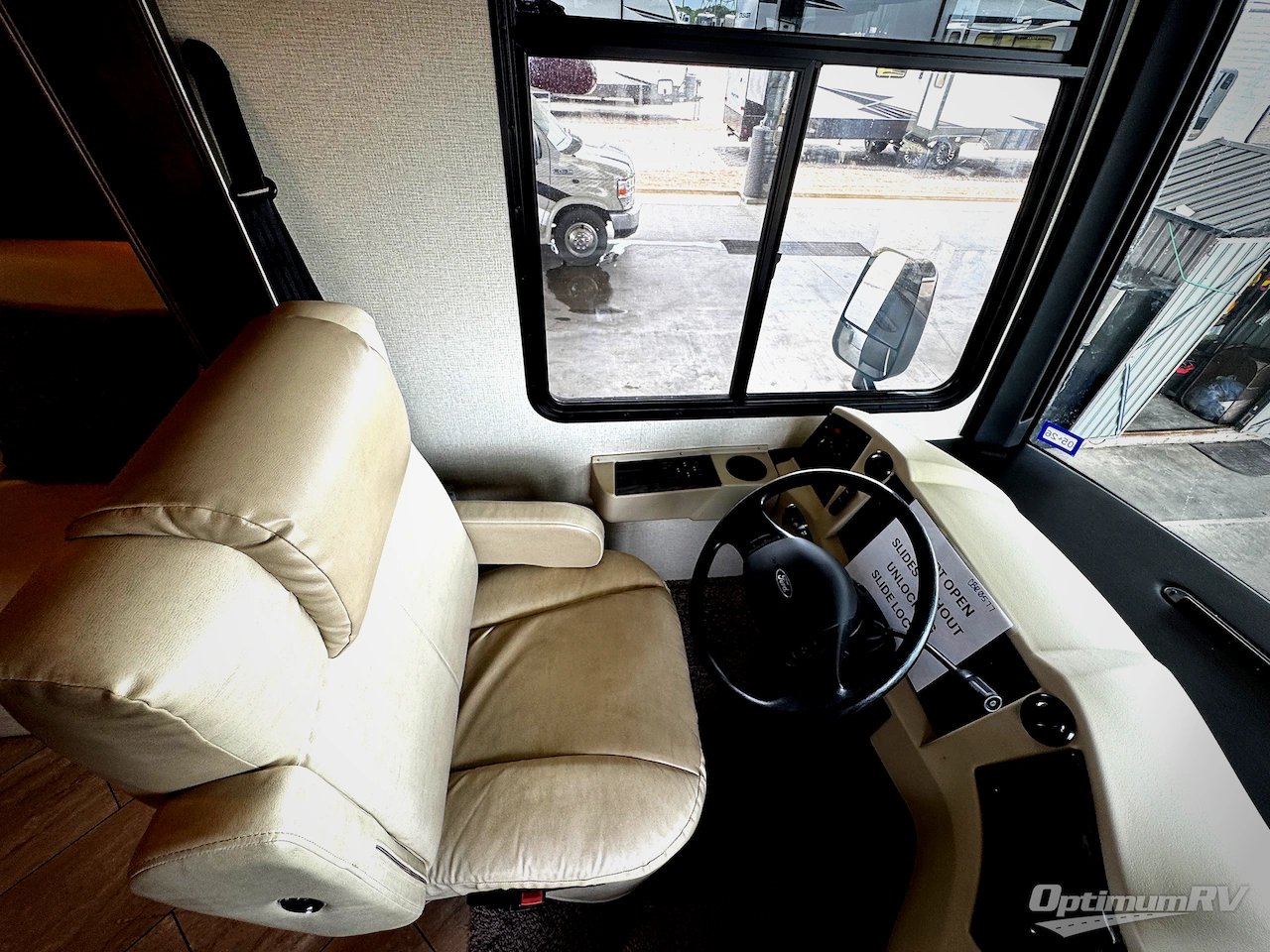 2018 Newmar Bay Star 3124 Photo 3