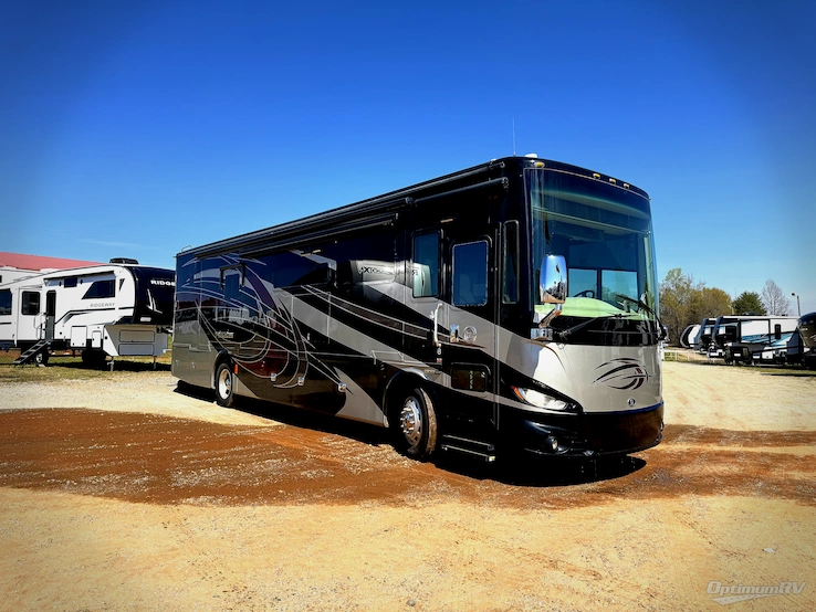 2019 Tiffin Phaeton 37 BH RV Photo 1