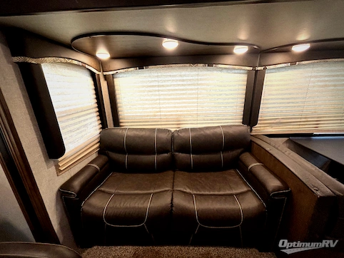 2018 Keystone Cougar Half-Ton Series 29RLDWE RV Photo 2