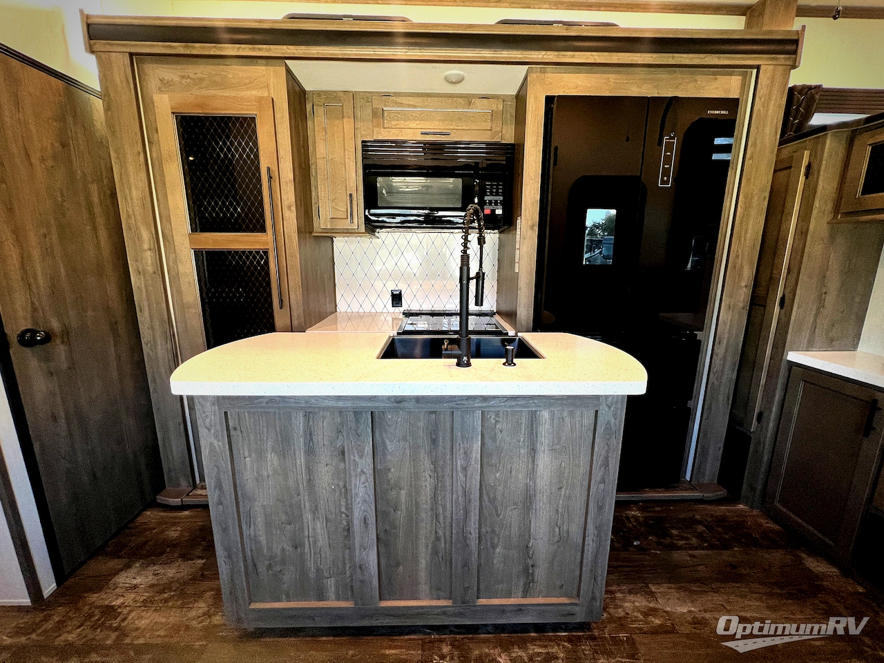 2022 Forest River Sabre 37FLH Photo 11