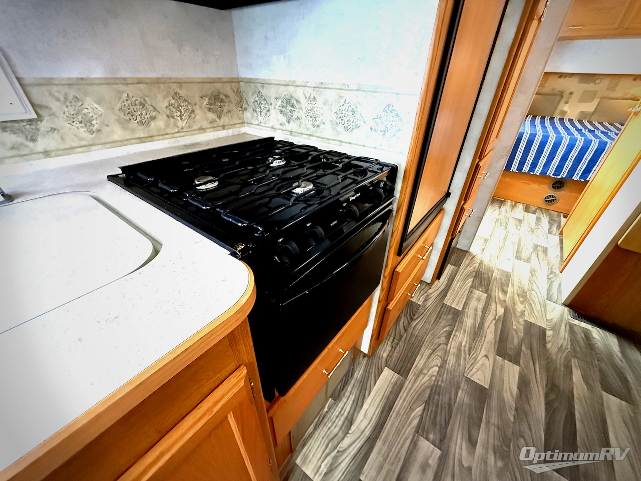 2004 Winnebago Sightseer 30B Photo 17