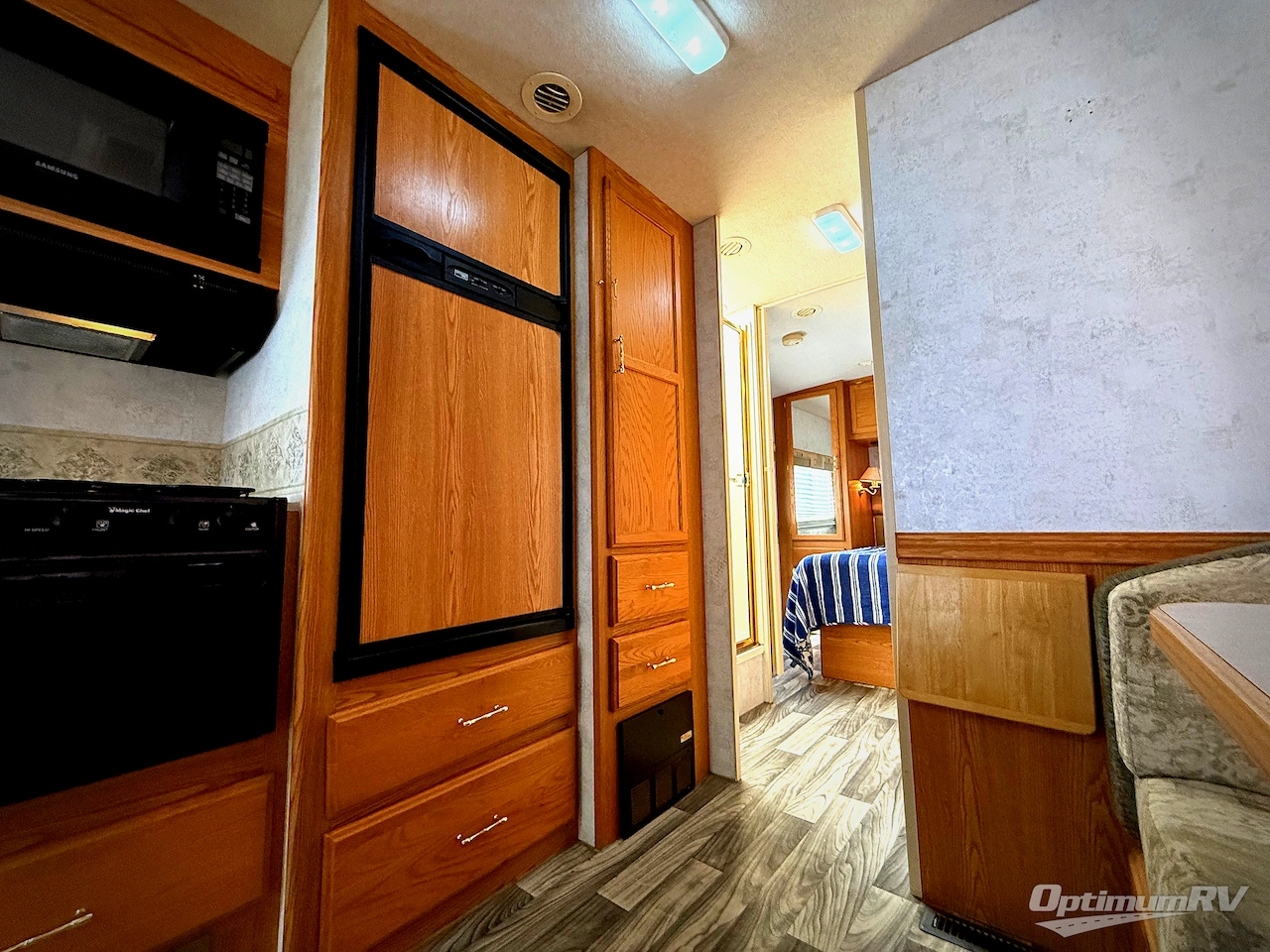 2004 Winnebago Sightseer 30B Photo 19