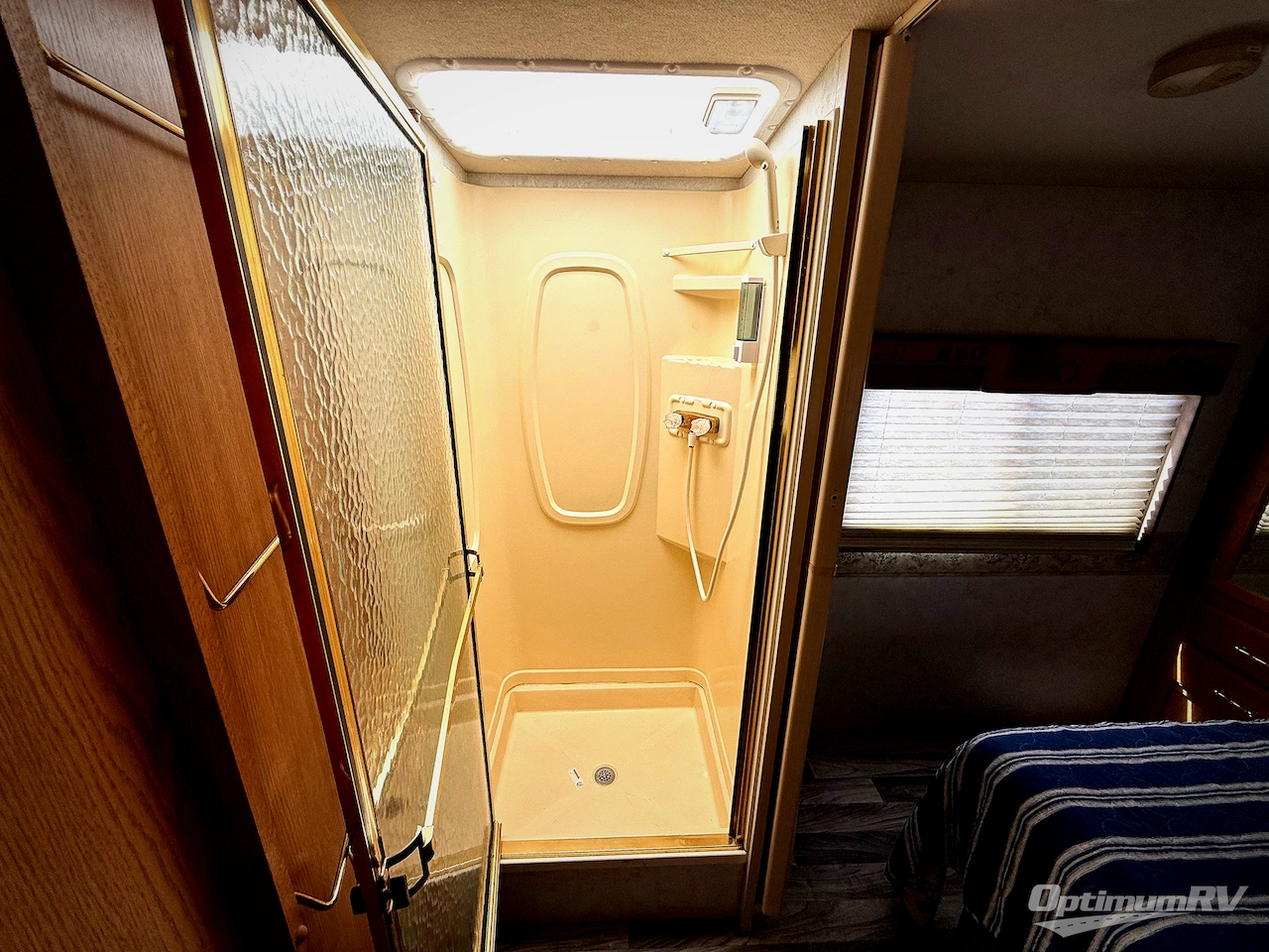 2004 Winnebago Sightseer 30B Photo 21