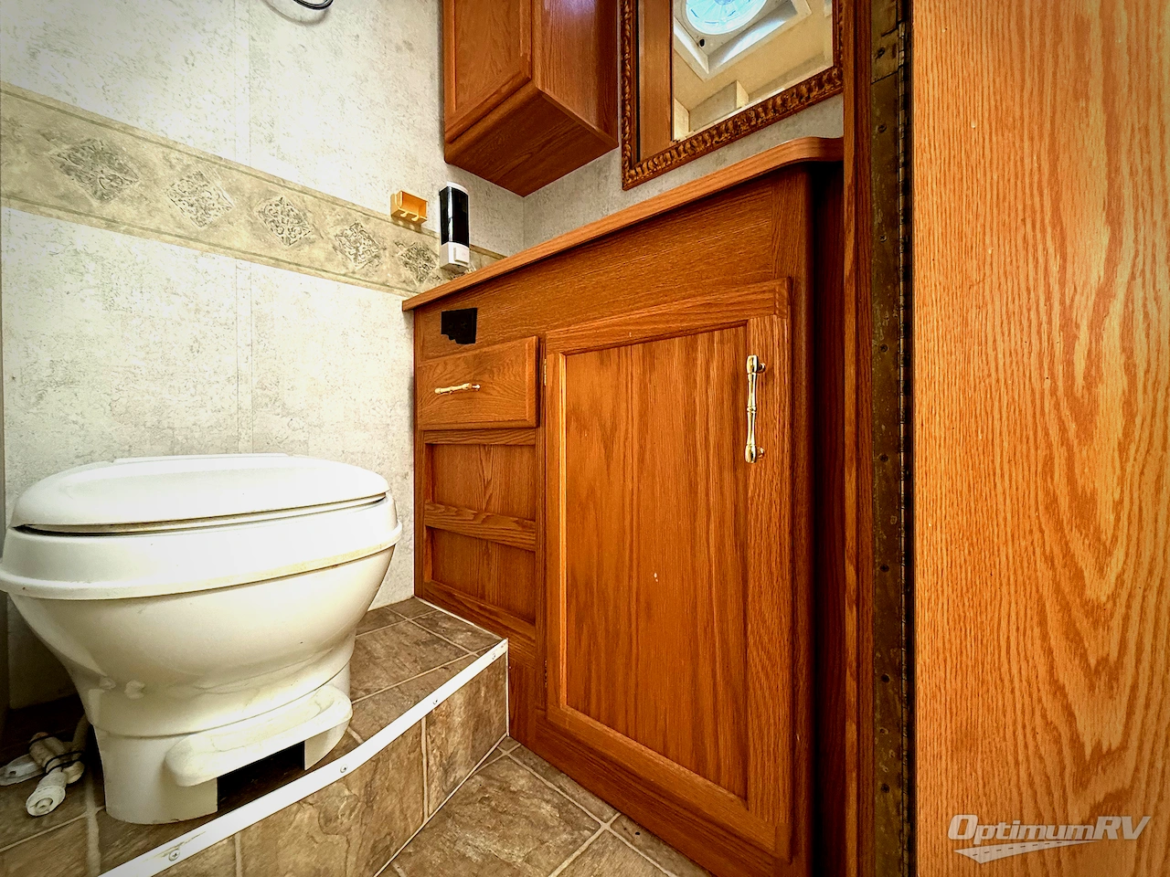 2004 Winnebago Sightseer 30B Photo 24