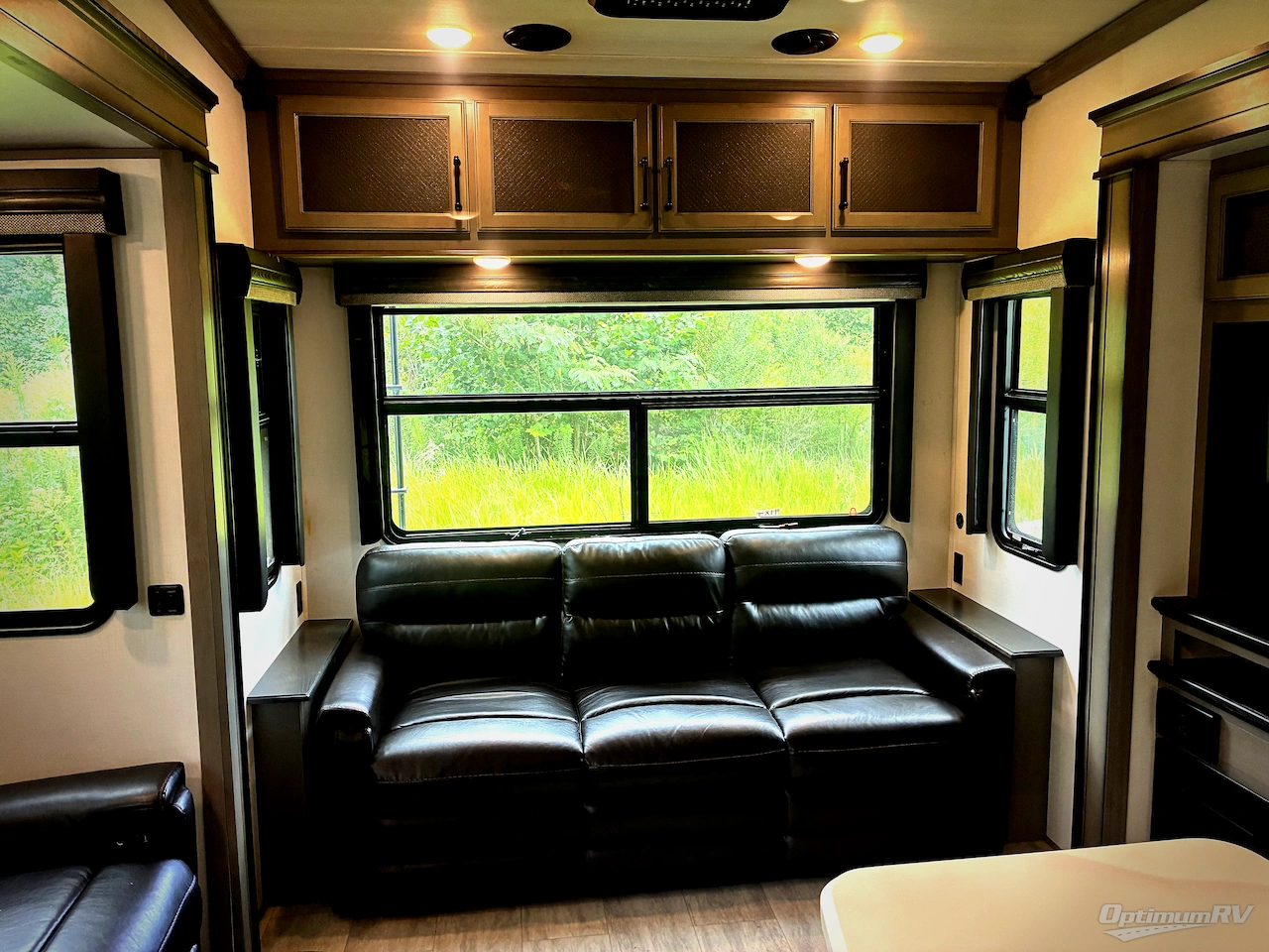2023 Keystone Montana 3857BR Photo 7