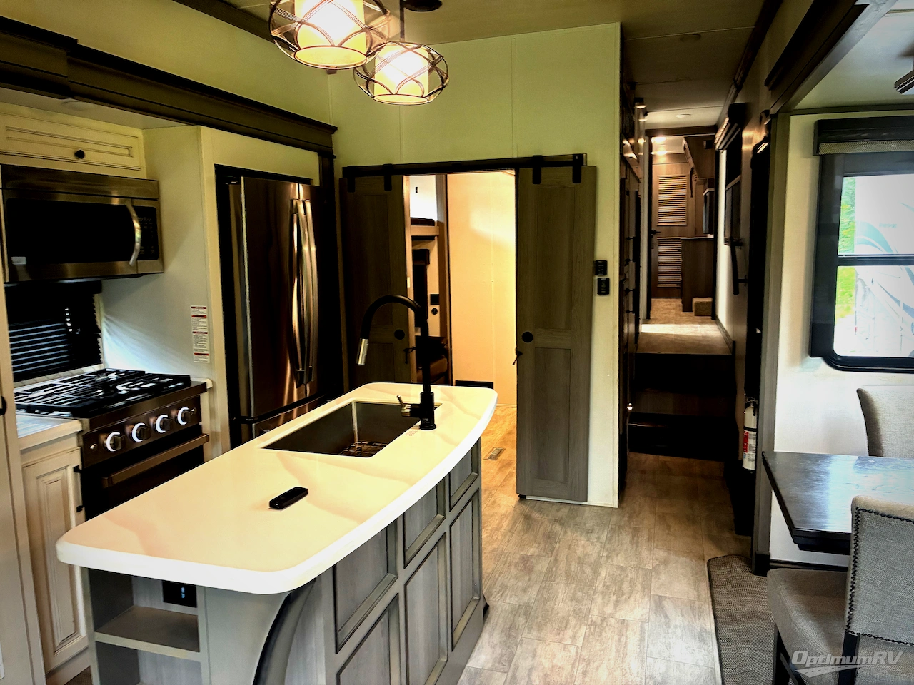 2023 Keystone Montana 3857BR Photo 10