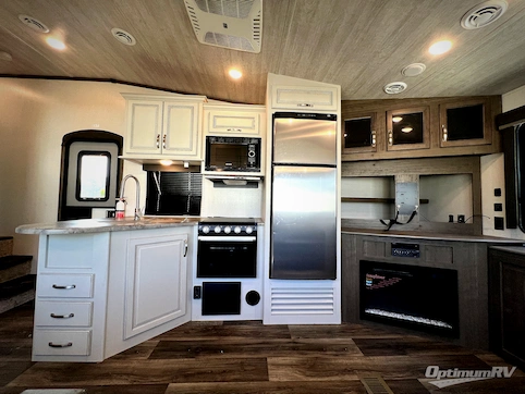 2022 Keystone Cougar Half-Ton 25RES RV Photo 3