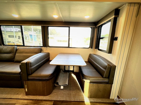 2022 Keystone Cougar Half-Ton 25RES RV Photo 3