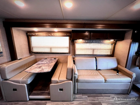 2022 Thor ACE 30.3 RV Photo 2