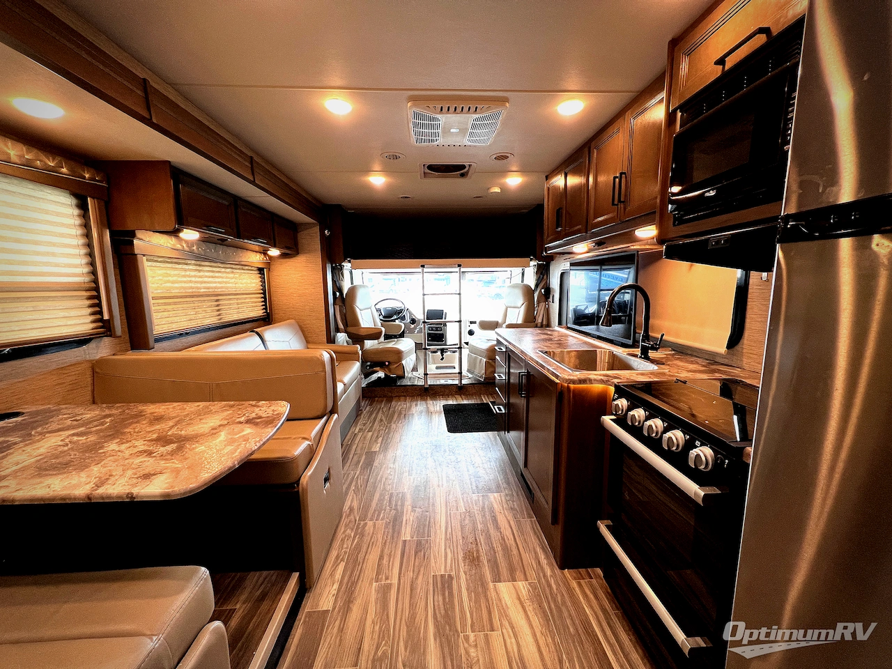 2022 Thor ACE 30.3 Photo 6