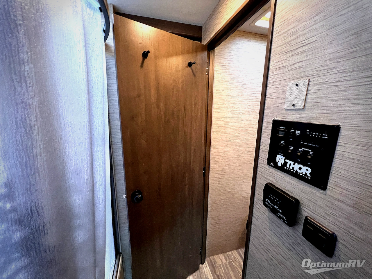 2022 Thor ACE 30.3 Photo 24