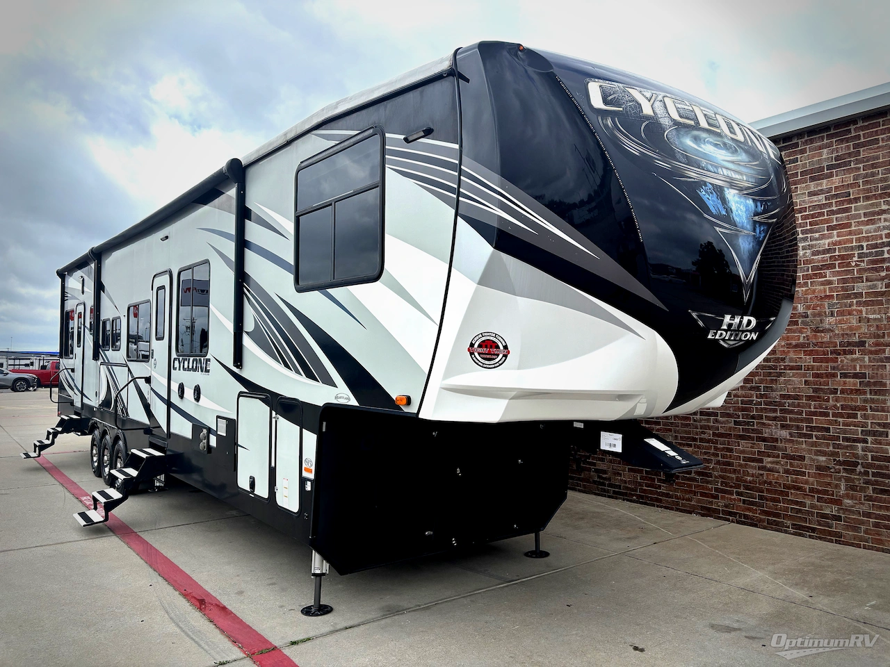 2019 Heartland Cyclone 4101KING Photo 1