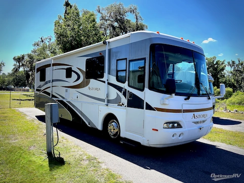 Used 2005 Damon Astoria 3465 Featured Photo