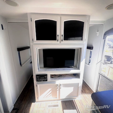 Used 2011 Jayco Jay Flight G2 32BHDS Featured Photo