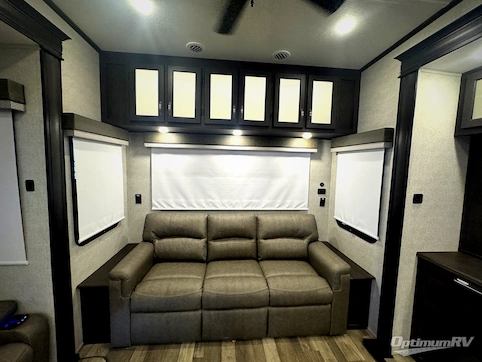 2023 Coachmen Brookstone 398MBL RV Photo 3
