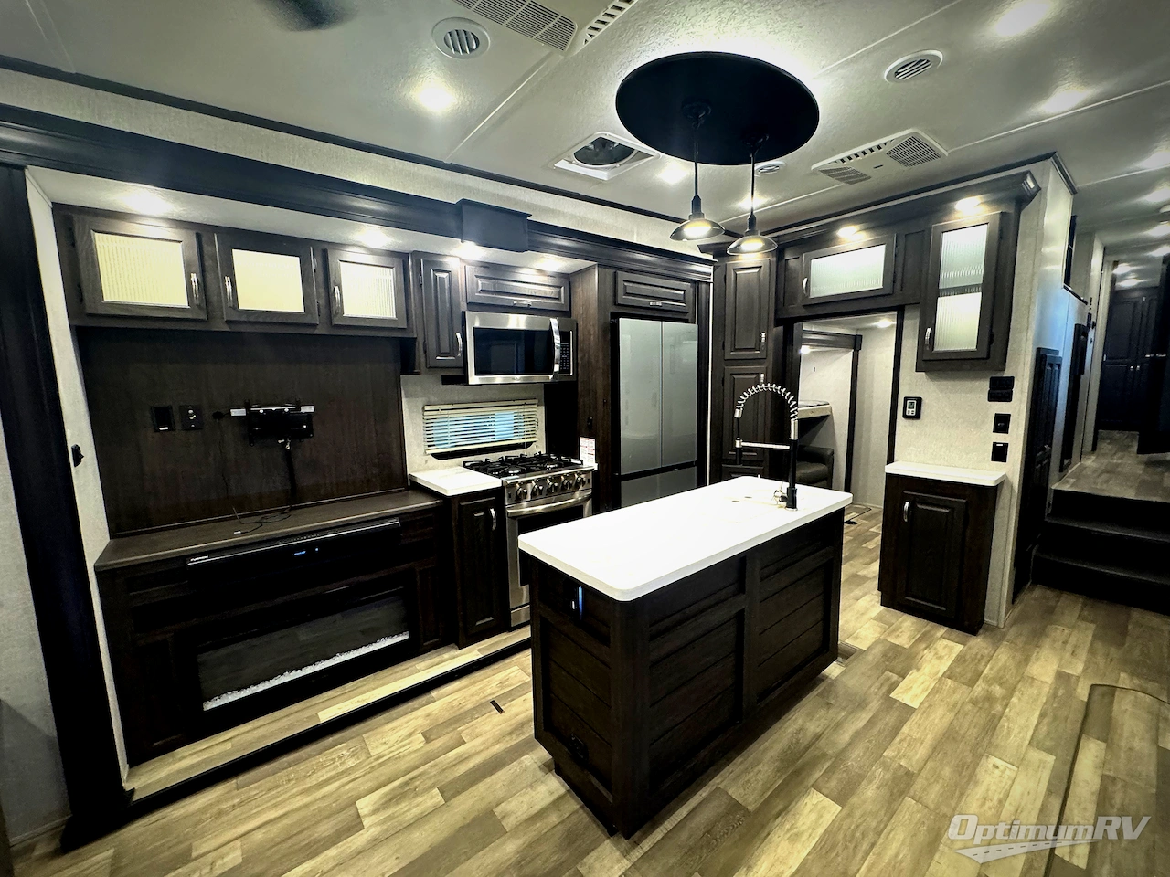 2023 Coachmen Brookstone 398MBL Photo 10