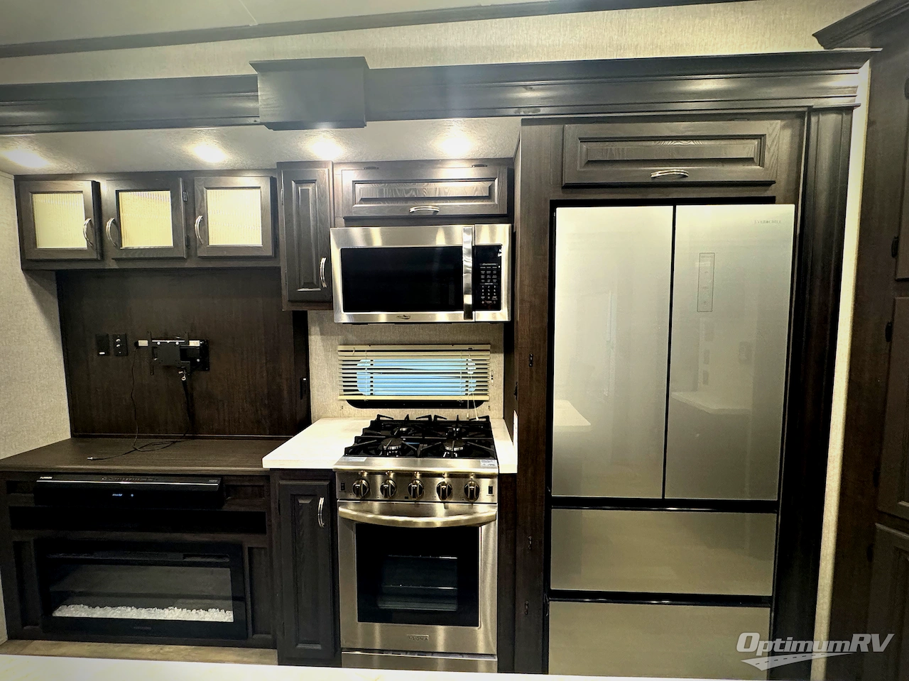 2023 Coachmen Brookstone 398MBL Photo 12