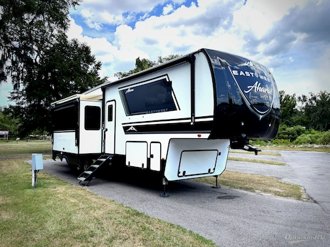 Used 2024 East To West Ahara 378BH-OK Featured Photo