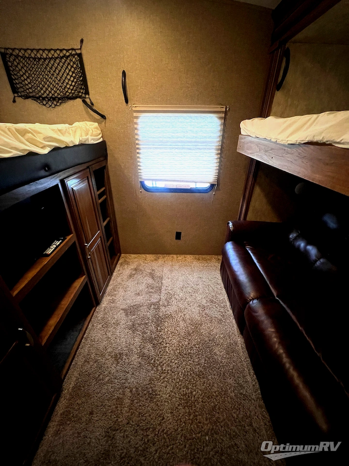 2014 Keystone Montana High Country 338DB Photo 10
