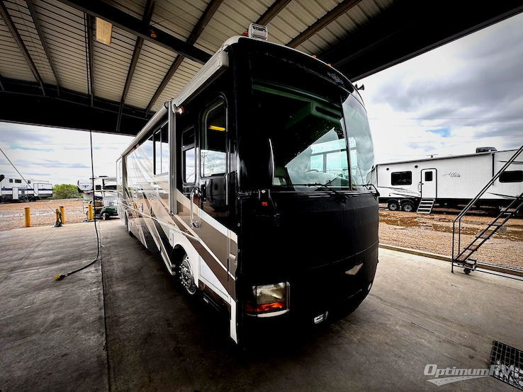 2003 Fleetwood Discovery 38U RV Photo 1
