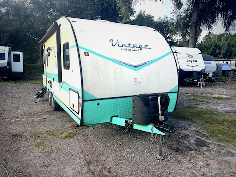 Used 2021 Gulf Stream Vintage Cruiser 23RSS Featured Photo