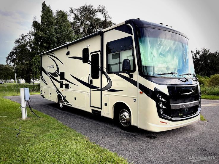 2021 Entegra Vision 31V RV Photo 1