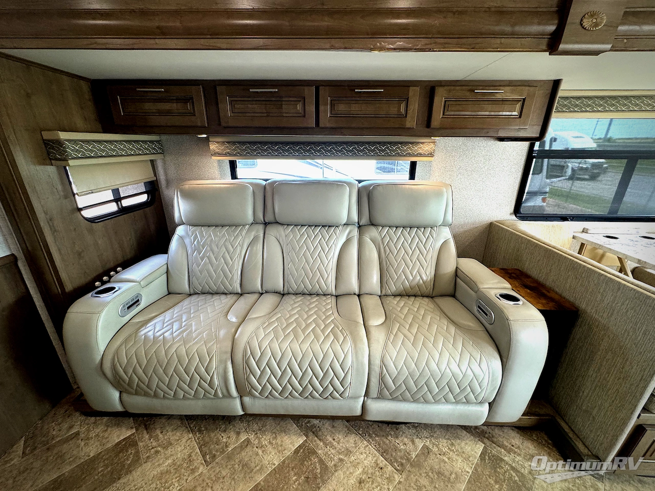 2019 Forest River Georgetown 5 Series 31L Photo 9