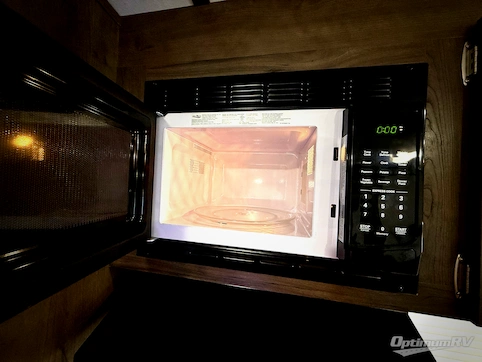 2021 Keystone Passport 2521RL GT Series RV Photo 3